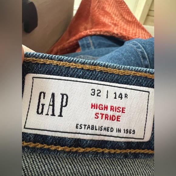 Gap High Rise Stride Jeans - Picture 5 of 6